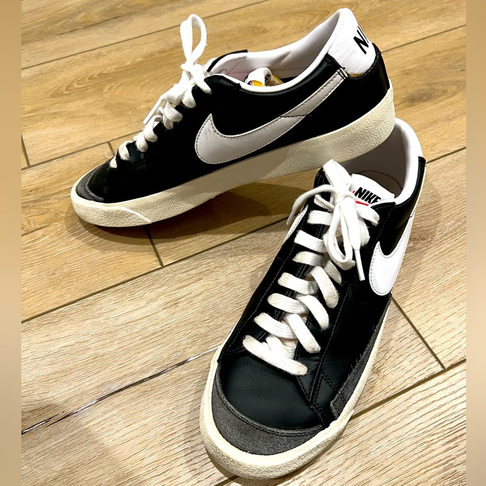 Nike Blazers Low Tennis Shoe